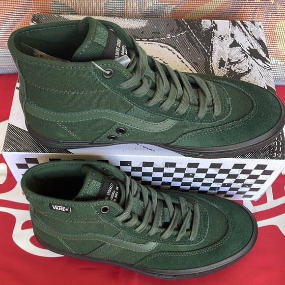 Vans Crockett High
Dark Green/Black
VNOA5JIG3MZ
WMNS sneakers - Picture 3 of 16